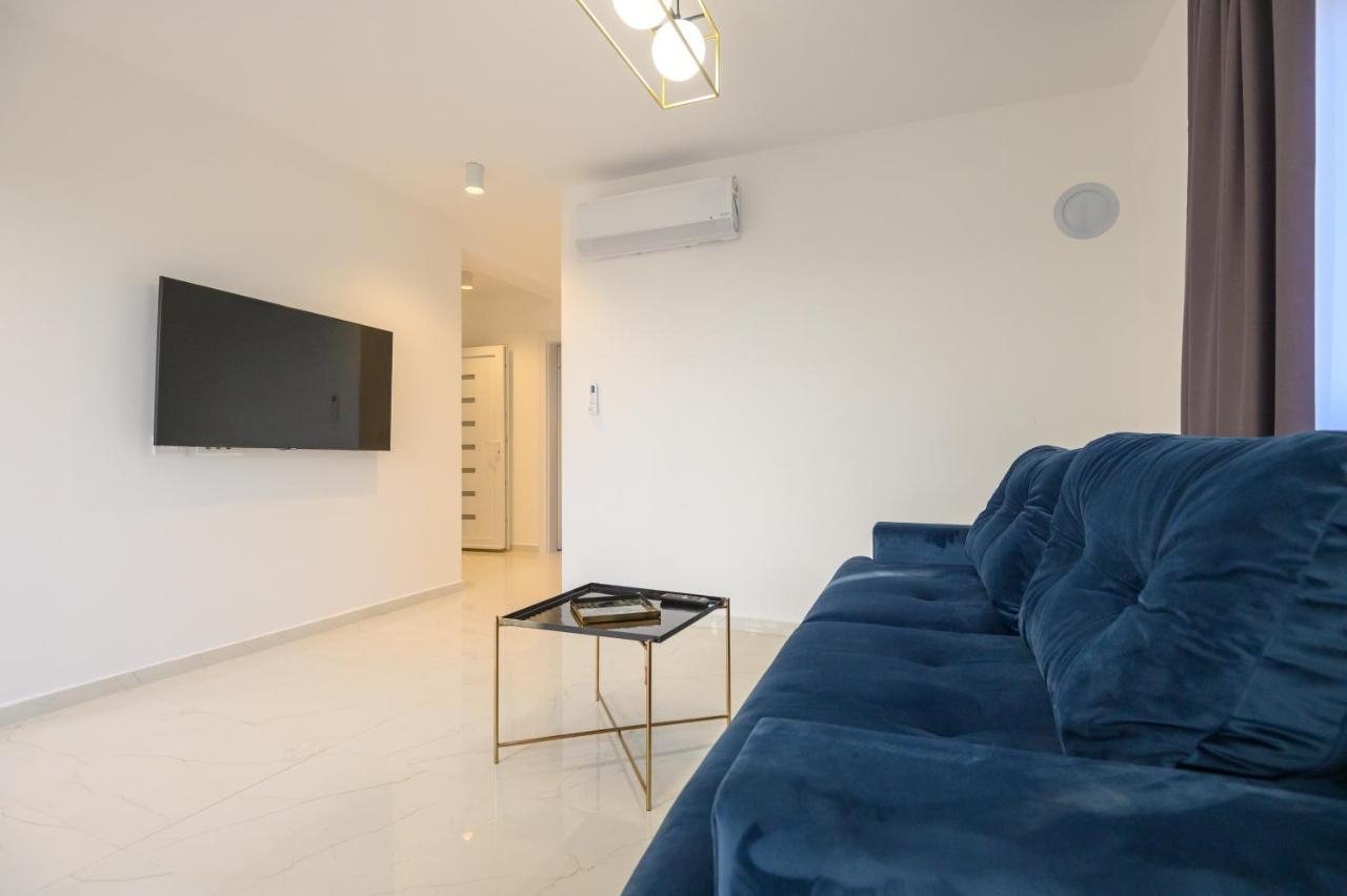 Luxury Apartments Leonika 比比涅 外观 照片