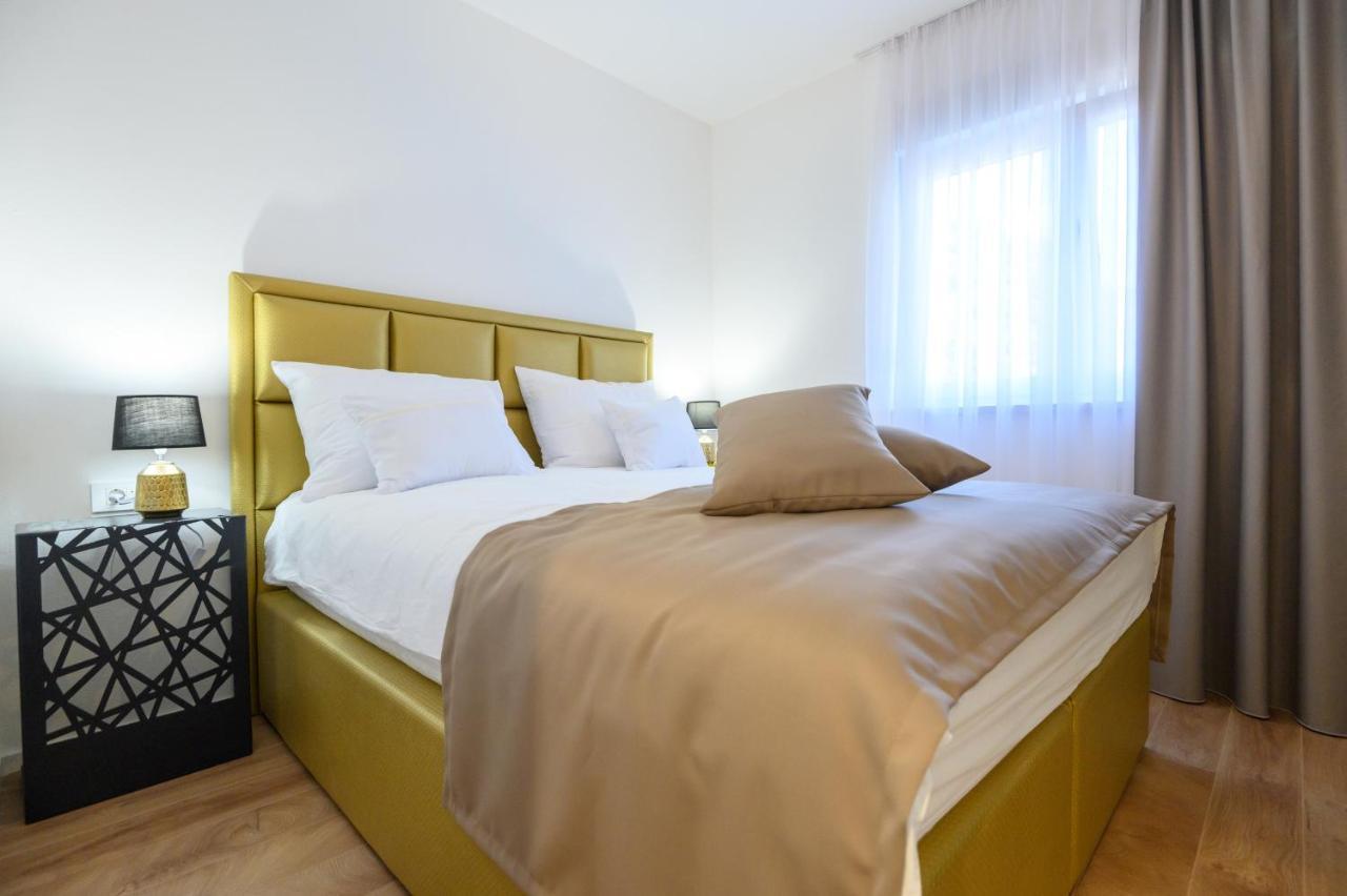 Luxury Apartments Leonika 比比涅 外观 照片
