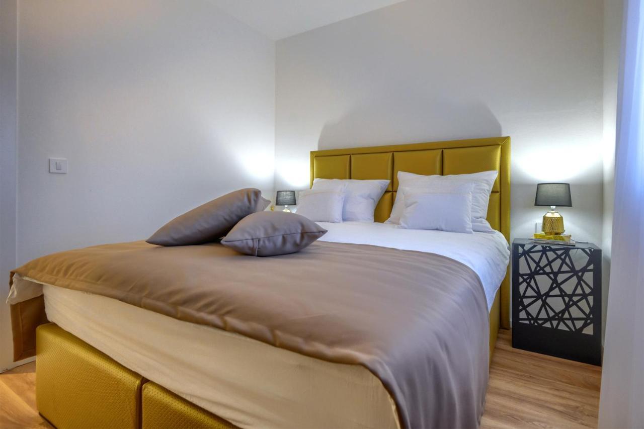 Luxury Apartments Leonika 比比涅 外观 照片