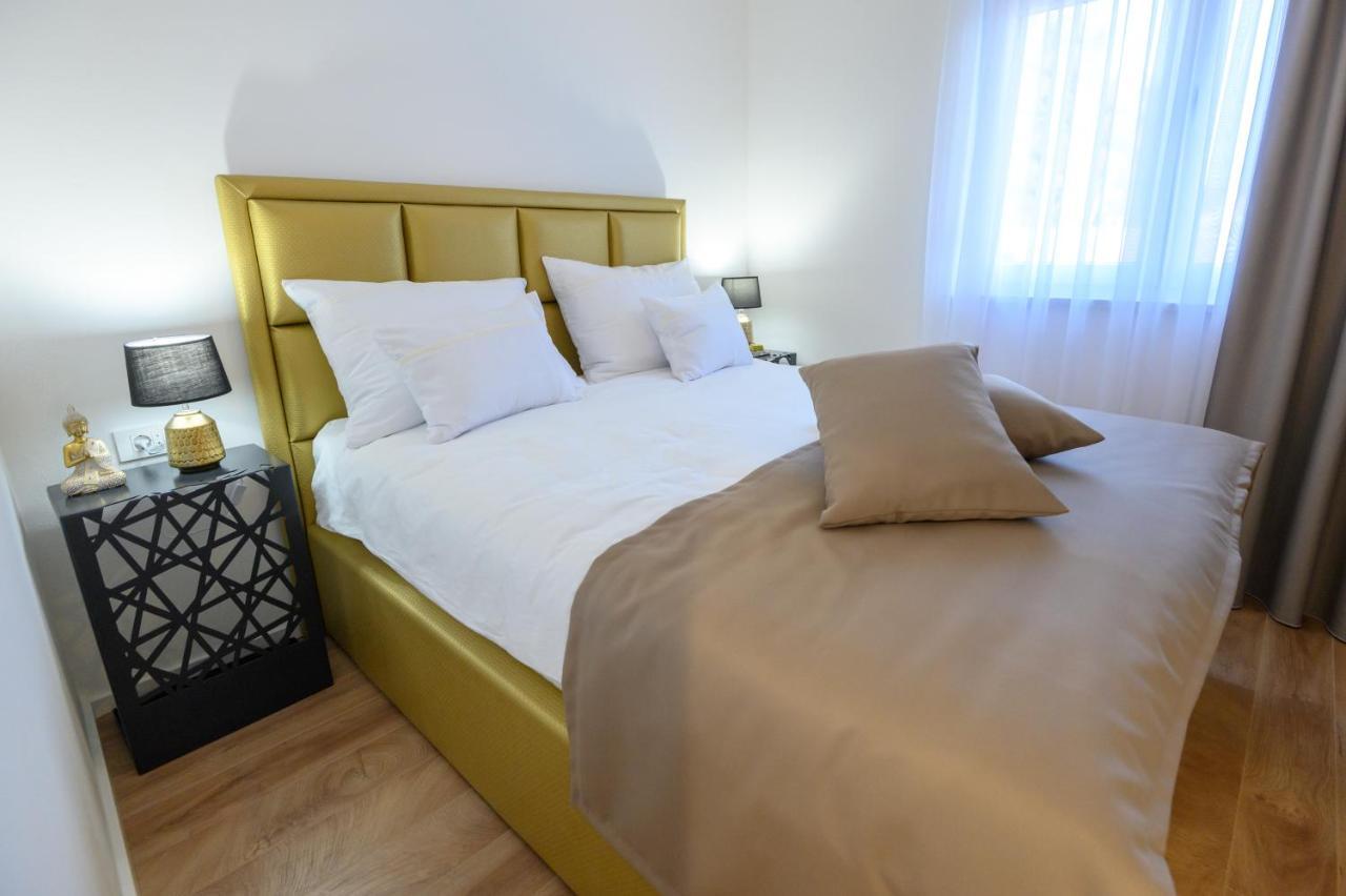 Luxury Apartments Leonika 比比涅 外观 照片