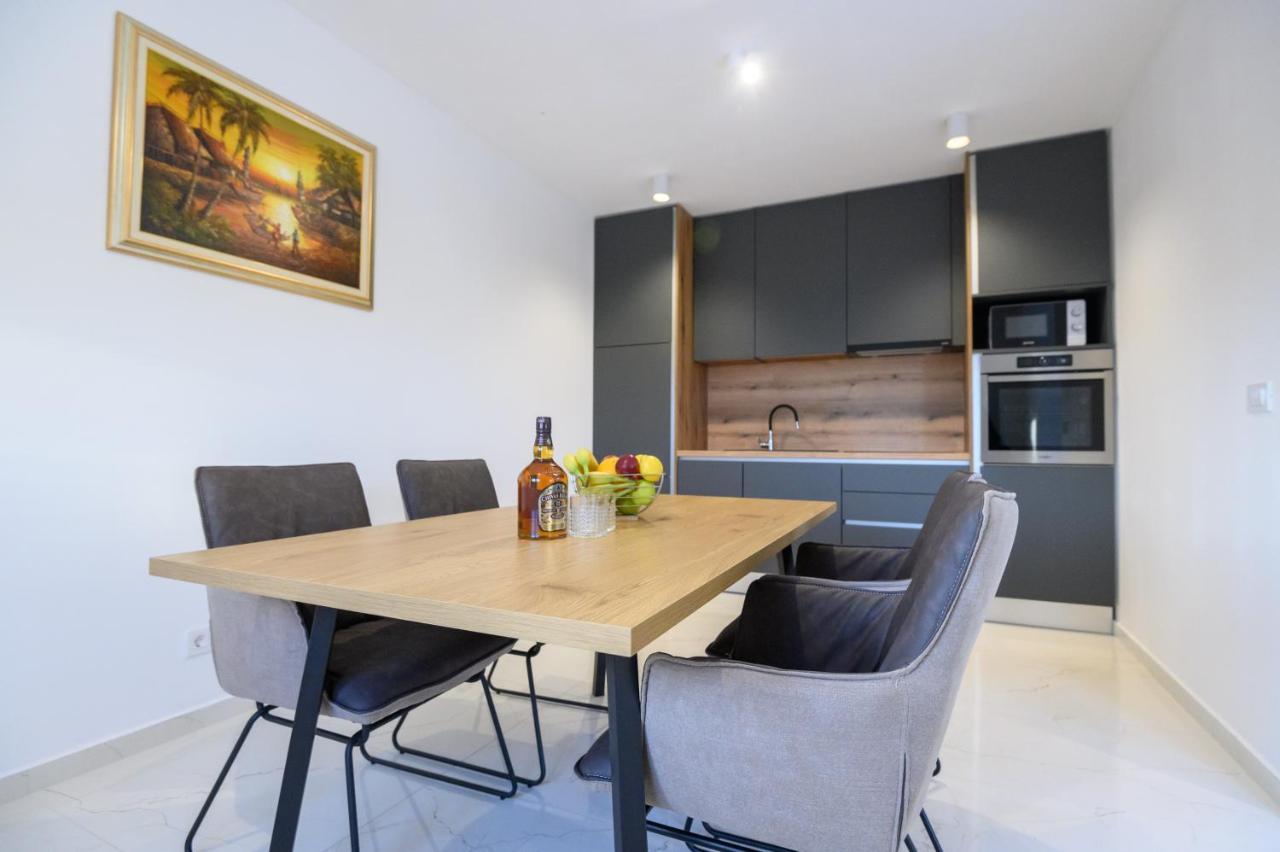 Luxury Apartments Leonika 比比涅 外观 照片