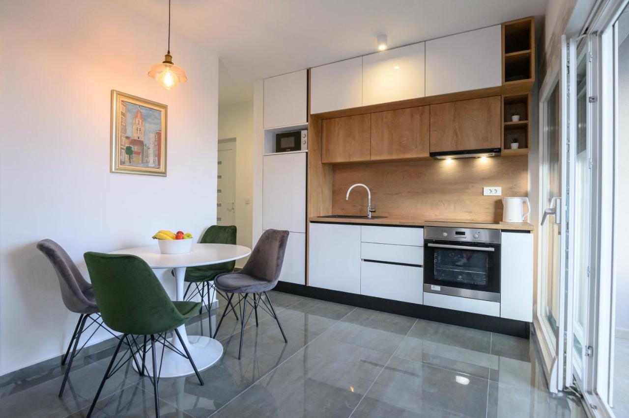 Luxury Apartments Leonika 比比涅 外观 照片