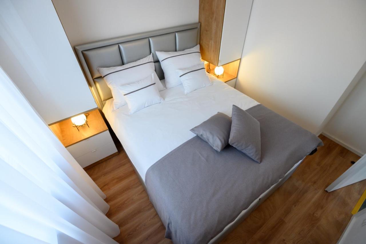 Luxury Apartments Leonika 比比涅 外观 照片